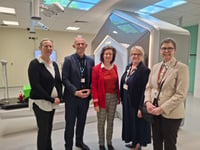 First Minister visits new radiotherapy unit