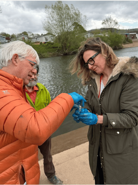 Catherine Fookes MP joined citizen scientists to test River Wye pollution