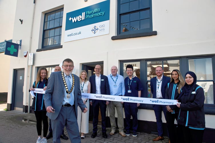 Cllr Rob Barrell declares the Well Pharmacy reopen for business