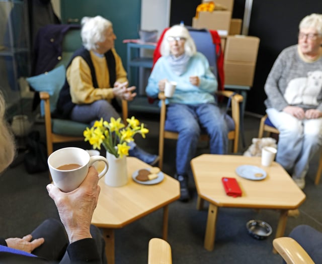 Volunteers support cost of living schemes