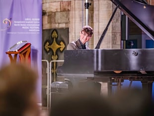 Young musicians urged to enter Welsh competition