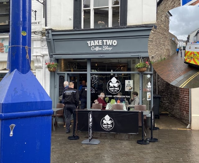 Police rush to report of abuse in town centre coffee shop