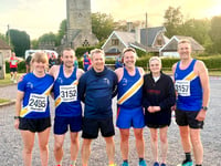 Runners give it their Levels best in Rose Inn race