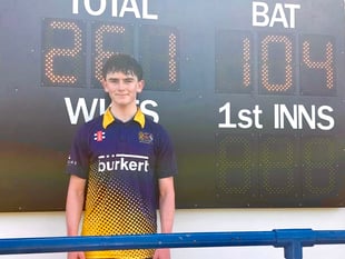 Teen Osian's maiden ton puts Fugitives to flight