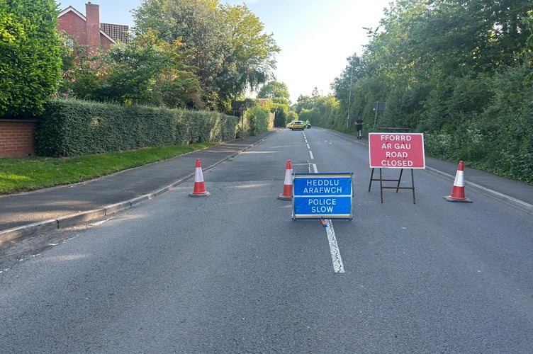 Hereford Road closed in Abergavenny